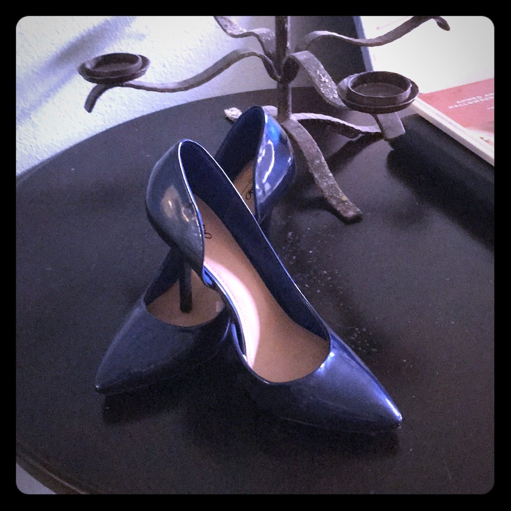 Colbalt high heeled shoes size 11
